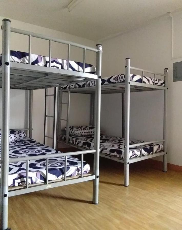 Mang Ben Dormitory Quezon City Buitenkant foto